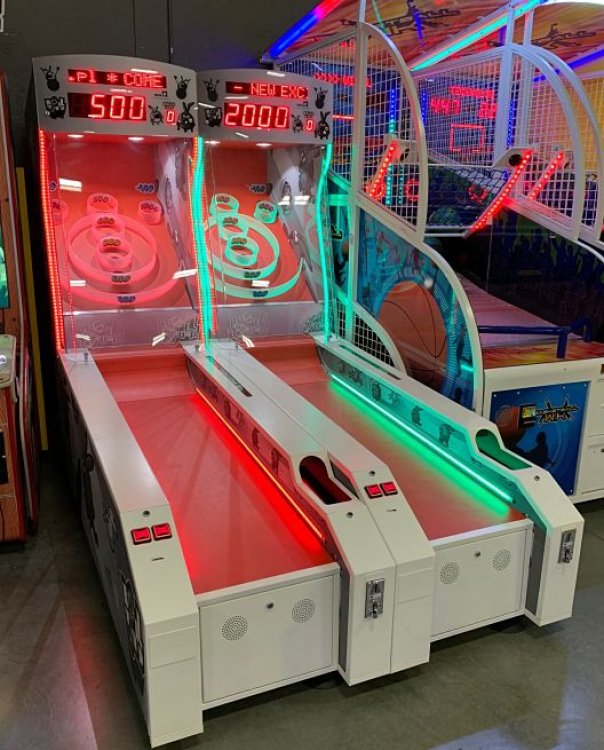 Skeeball Arcade - Per Lane - Black/White Graphics