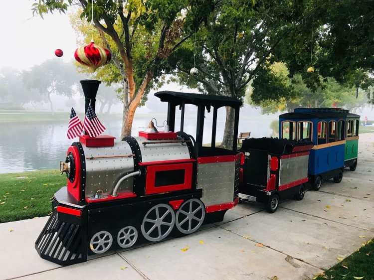 Premium Trackless Train incl staff