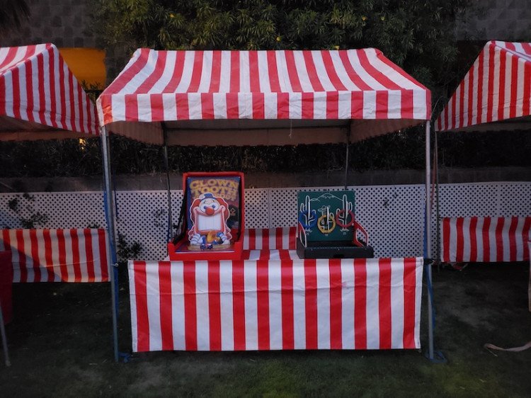 Carnival Booth (Red and White)